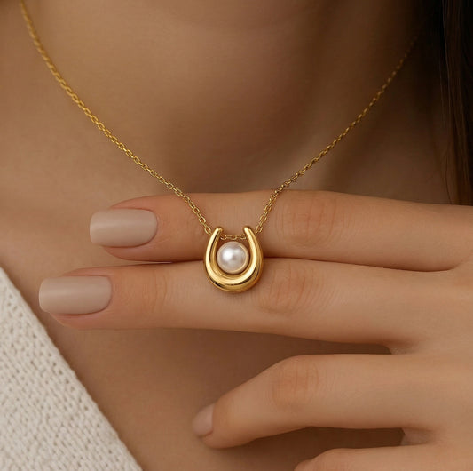 U-Pearl Necklace