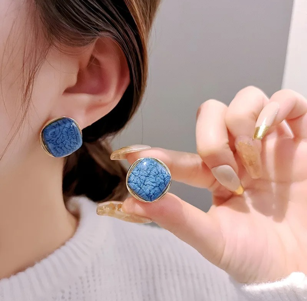 Textured marble style studs