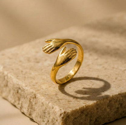 Trendy Hug Ring